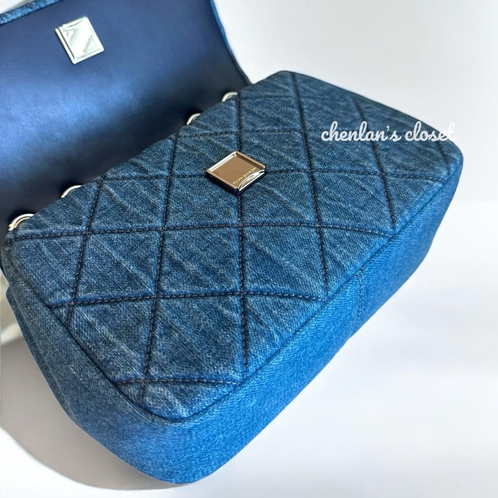 NWT Tory Burch Willa Shoulder Bag - Picture 7 of 12